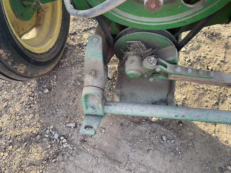 #1444-•-john-deere-pull-type-sickle-mower-(arcadia,-wi)-image-9