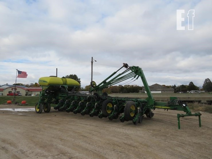 2012-john-deere-1770nt-image-1