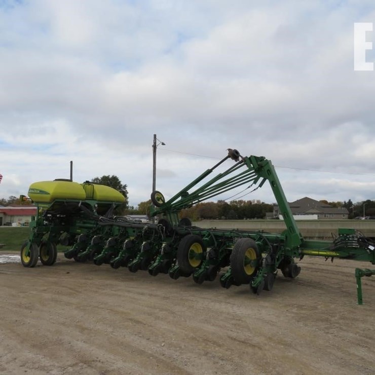 2012 JOHN DEERE 1770NT