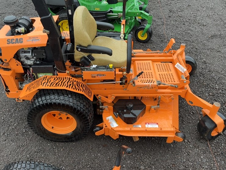 #3084-•-scag-turf-tiger-zero-turn-lawn-mower-image-7