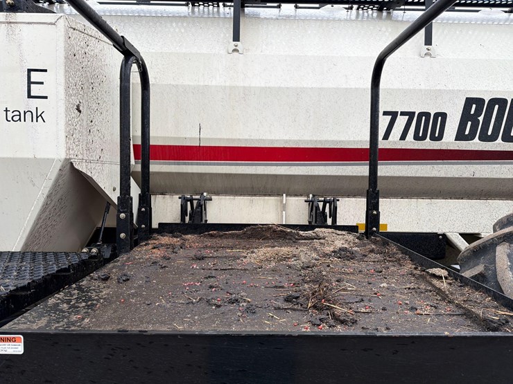 2016-bourgault-3320-66-image-53