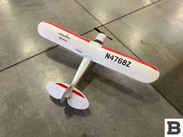 horizon-hobby-super-cub-model-airplane-image-4