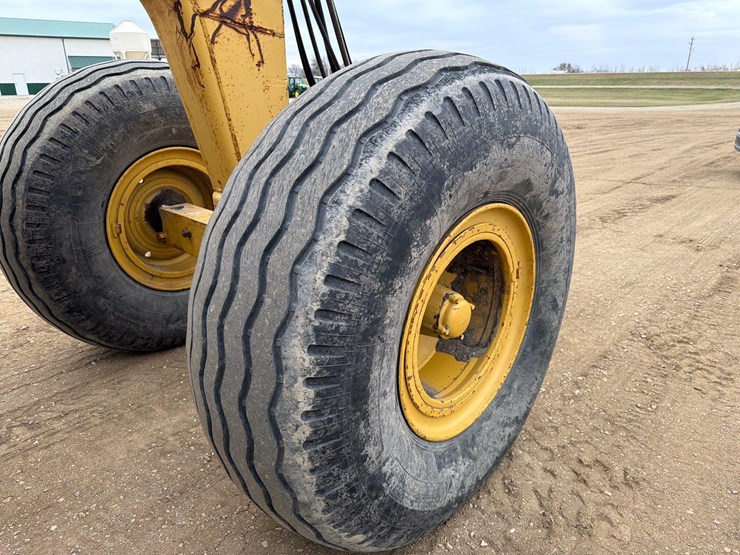 caterpillar-80-image-19