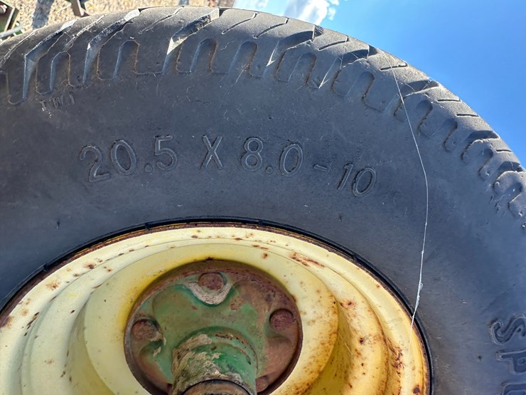 john-deere-845-image-6