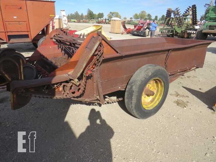 new-holland-manure-spreader-186-image-4