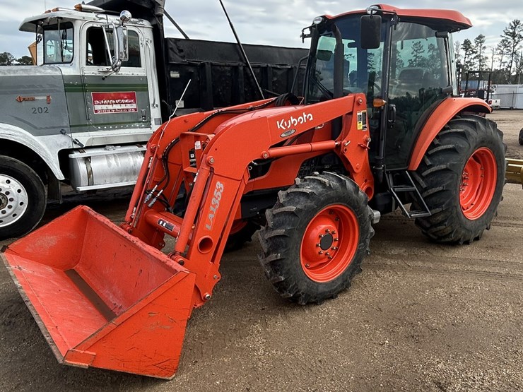 2014-kubota-m8560d-image-2