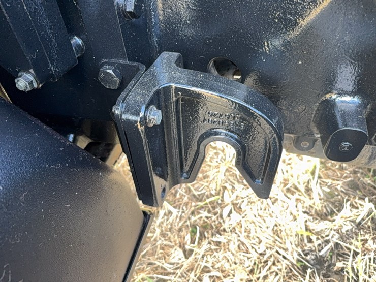 case-ih-magnum-335-image-18