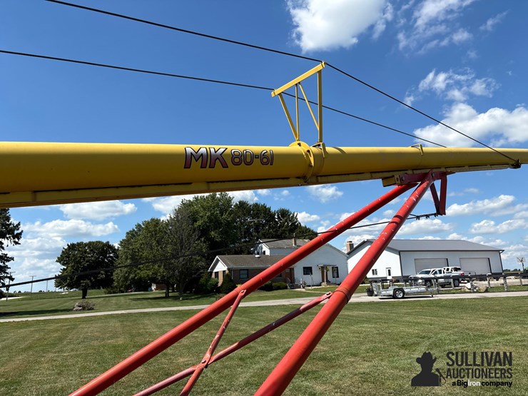 westfield-mk80-61-8"x61'-swing-away-auger-image-15