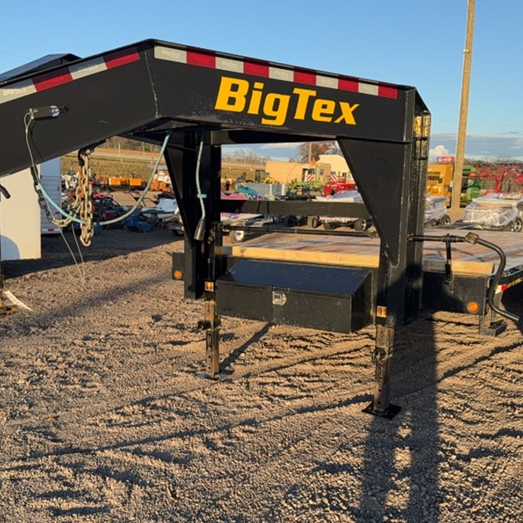 2021 BIG TEX 25' GOOSENECK