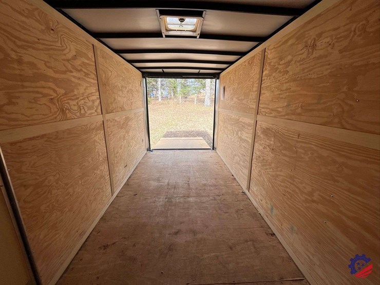 2023-homesteader-16’-enclosed-tag-trailer-image-20