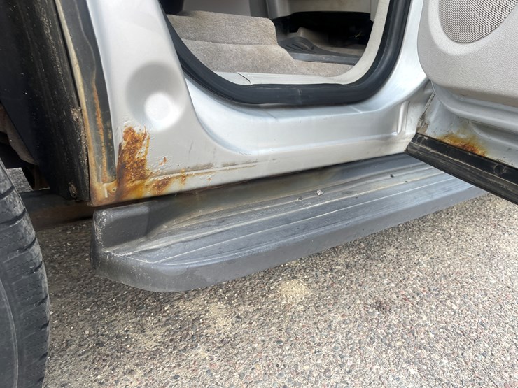 2010-gmc-yukon-image-32