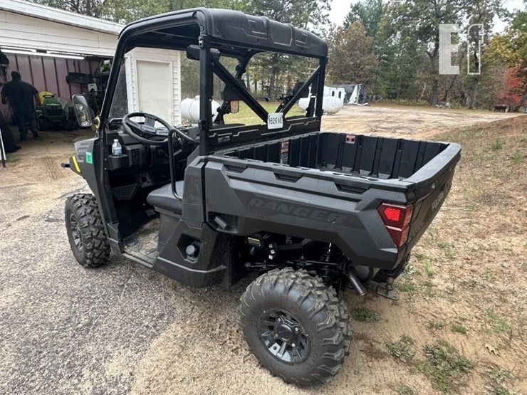 2024-polaris-ranger-1000-image-2
