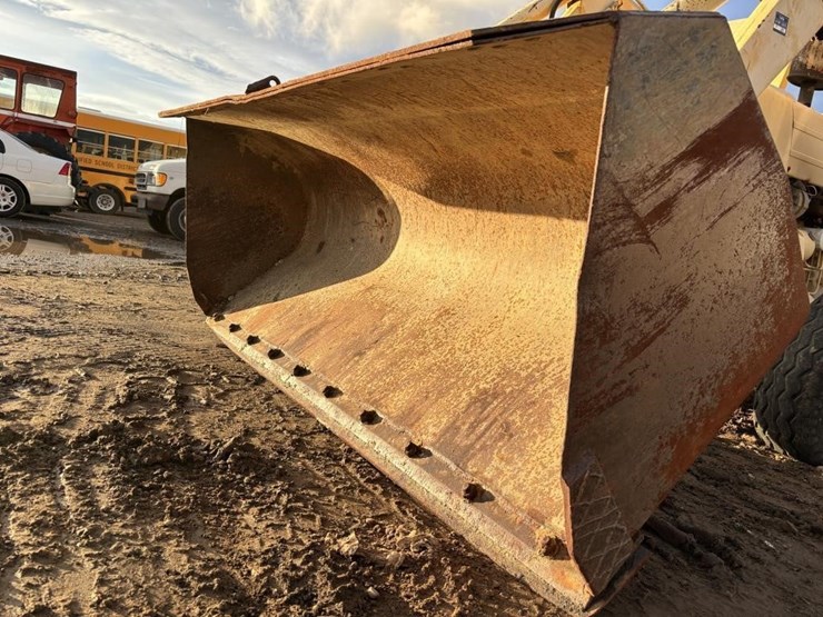 1975-ford-445a-image-9