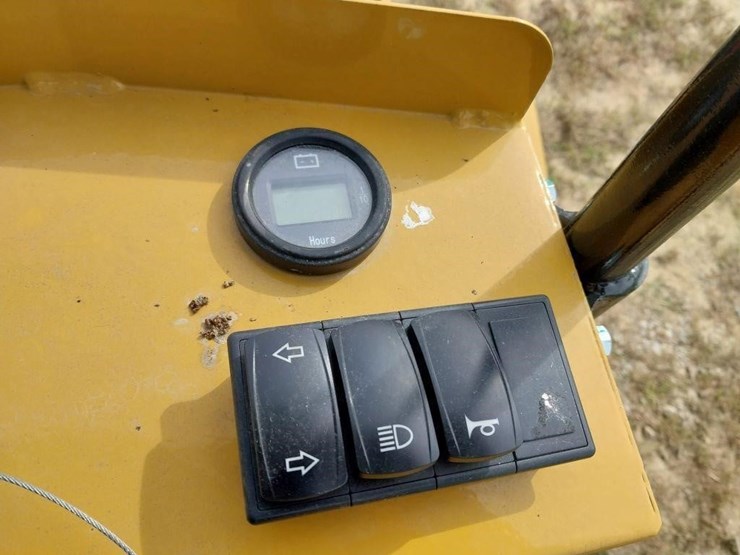 new-agt-gas-hyd-mini-wheel-loader-image-10