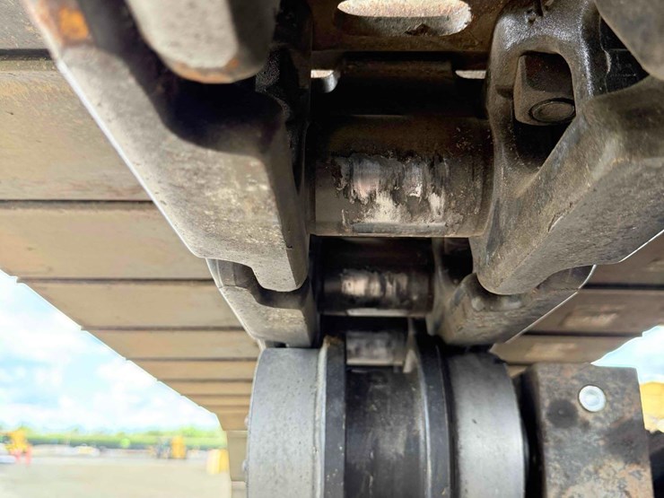 2014-caterpillar-328d-lcr-image-16