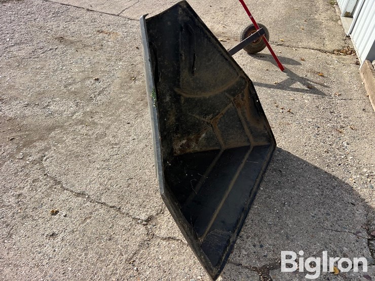 unload-auger-hopper-image-3