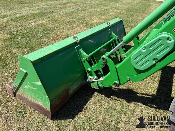 2015-john-deere-6140d-image-18