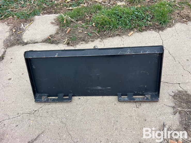 skid-steer-plate-image-2