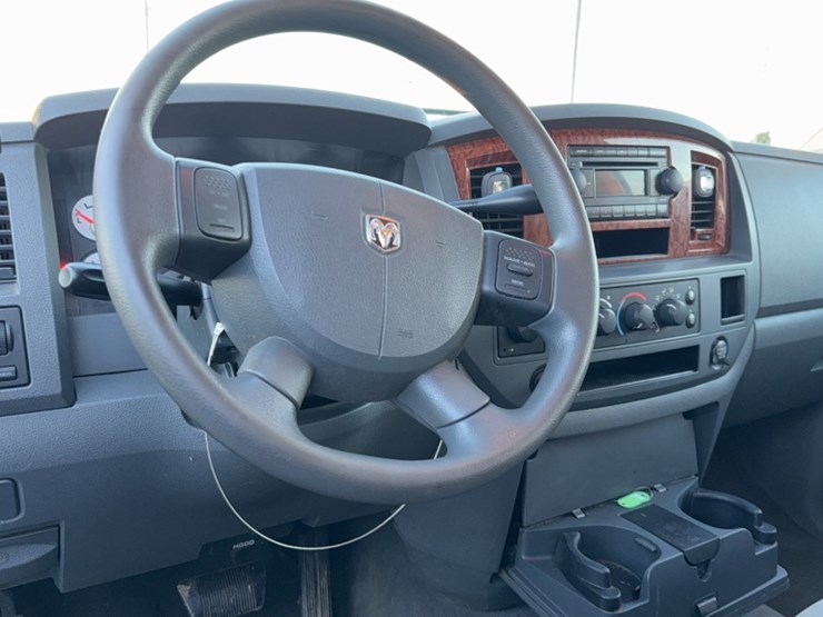 2006-dodge-1500-image-22