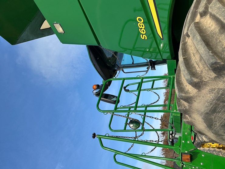 2015-john-deere-s680-image-24