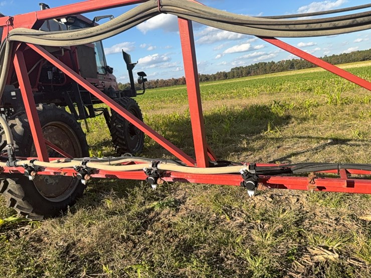 case-ih-3185-patriot-sprayer-image-25