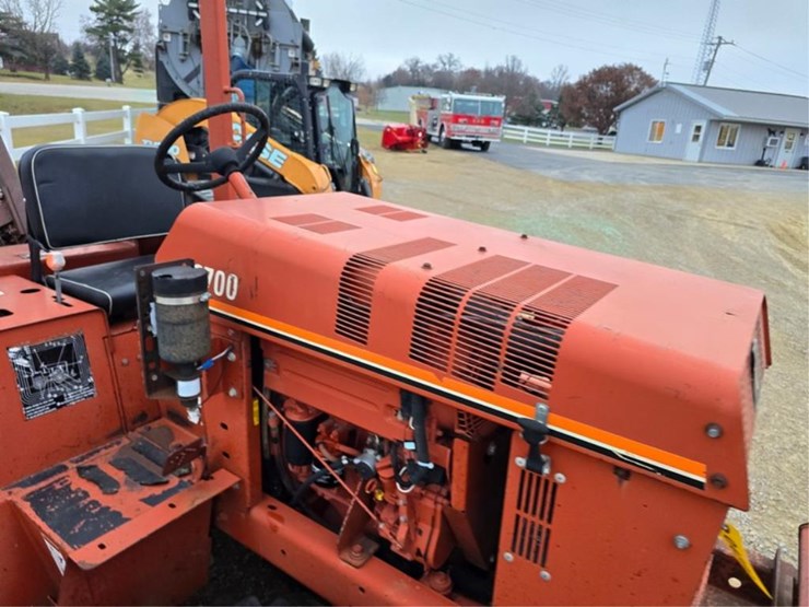 ditch-witch-3700-image-11