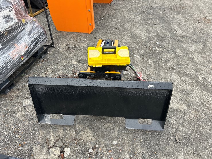 #107-•-skid-steer-hammer-with-two-bits-image-2