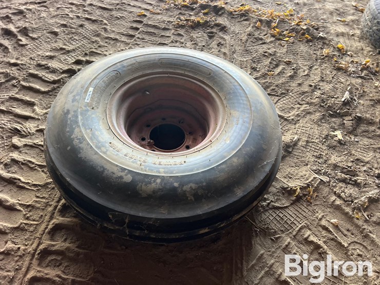 implement-10.00-16sl-tire-&-rim-image-4