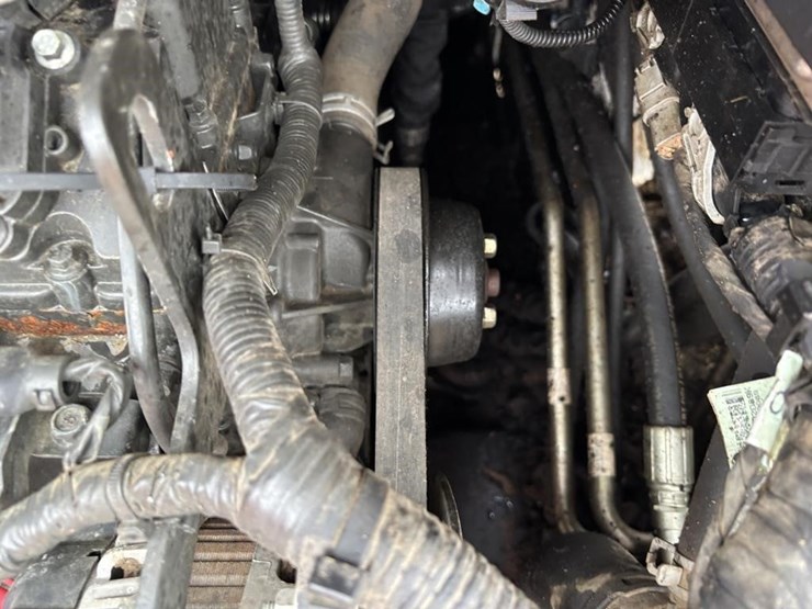 2019-bobcat-s630-image-35