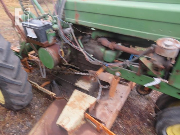 john-deere-b-image-4