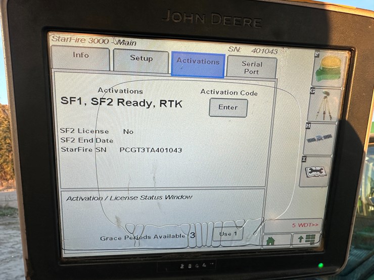 #33768-•-john-deere-display-image-1