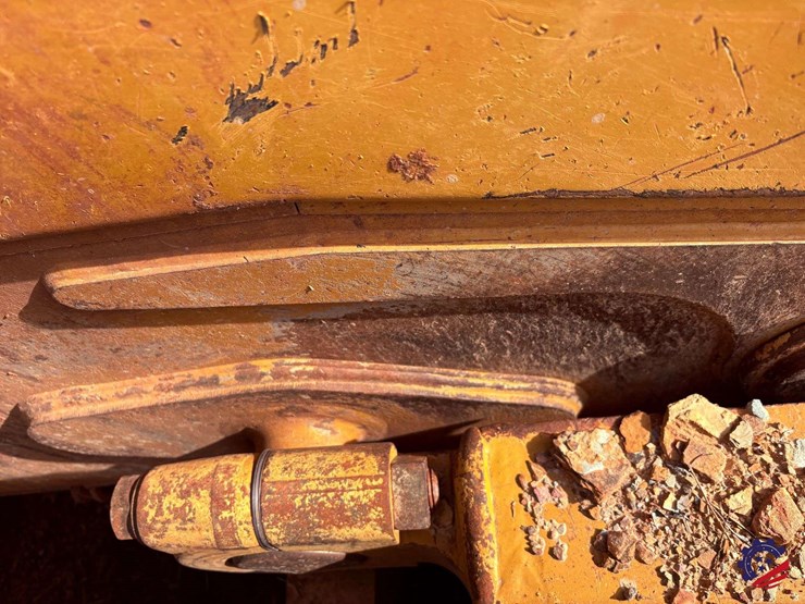 2019-caterpillar-d6t-xw-image-85