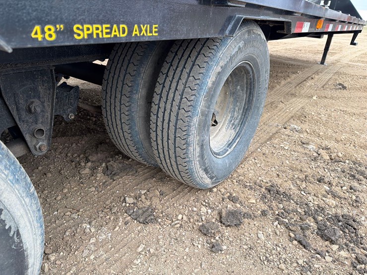 2021-big-tex-22gn-trailer-image-21