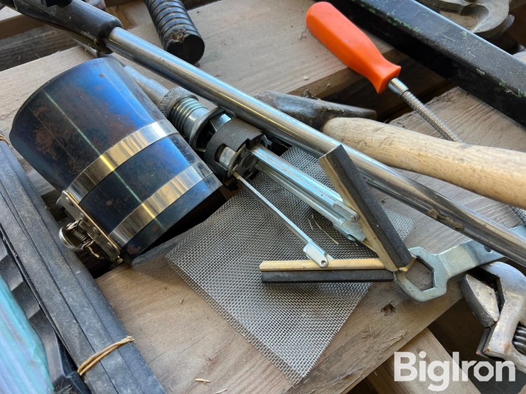 pallet-of-farm-&-shop-tools-image-11