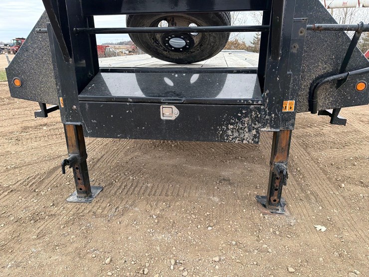 2021-big-tex-22gn-trailer-image-9