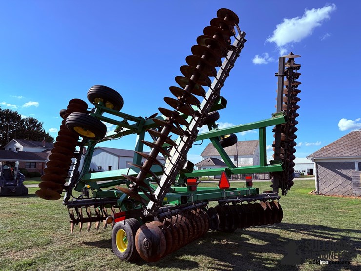 2010-john-deere-637-image-7