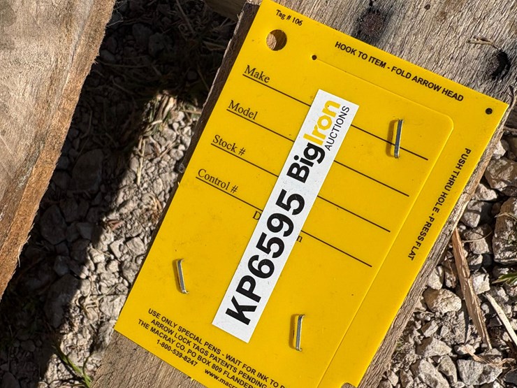 pallet-of-john-deere-hy-gard-hydraulic-oil-image-17