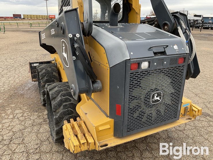 2021-deere-332g-image-18