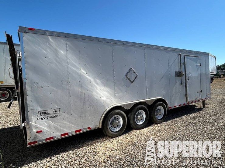 (x)-(8-33)-2015-haulmark-31'oal-3-axle-enclosed-g...-image-2