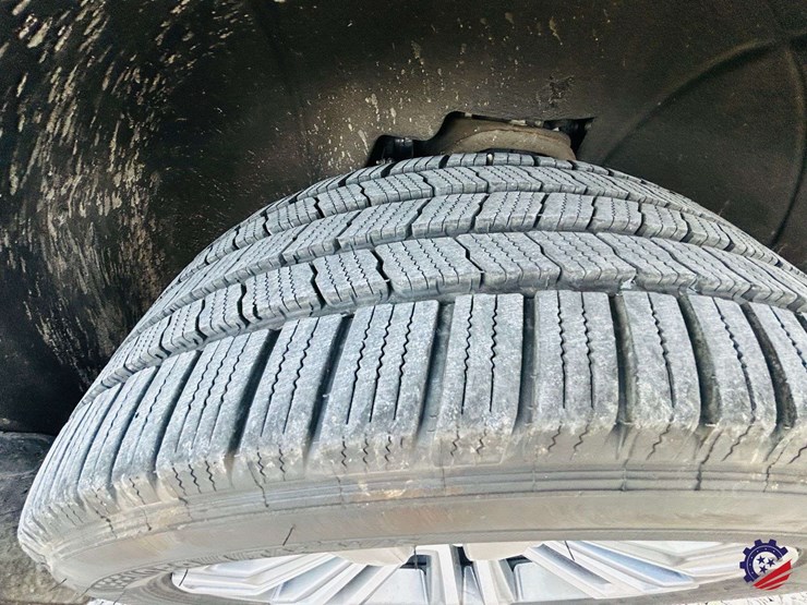 2018-gmc-yukon-denali-image-49