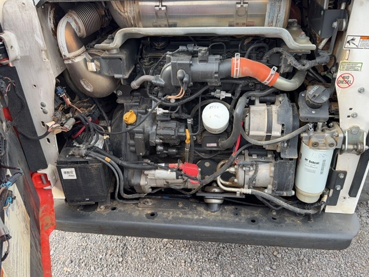 2021-bobcat-t770-image-11