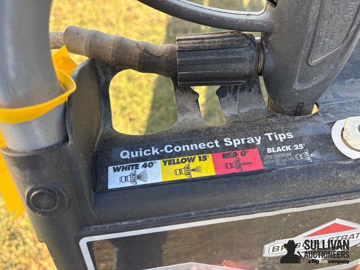briggs-&-stratton-professional-series-power-washer-image-11