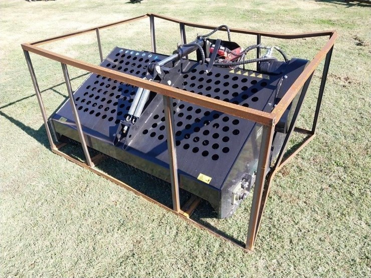 new-topcat-s/s-qa-hyd-landscape-rake-image-1