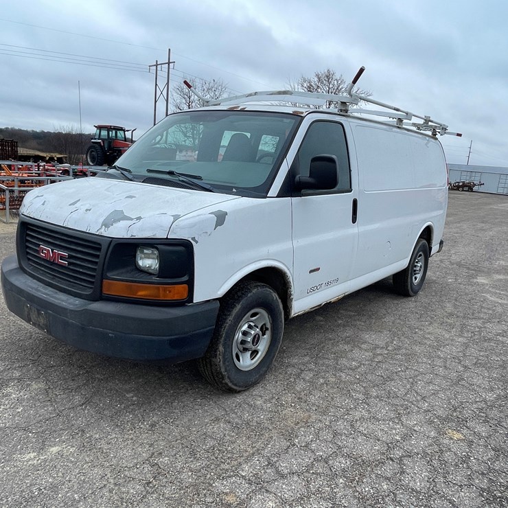 #1064 • 2012 GMC Savana 1 Ton Van (Has WI Title)