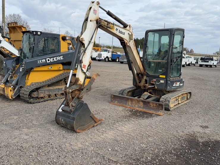 bobcat-e35-image-1