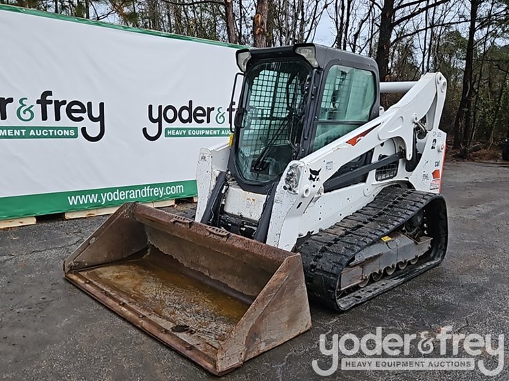 2019-bobcat-t740-image-1