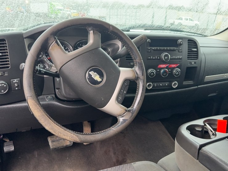 #3020-•-2009-chevy-silverado-z71-pickup-truck-image-21