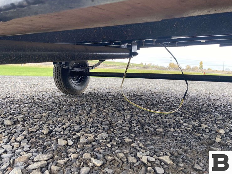 two-place-snowmobile-trailer-image-13