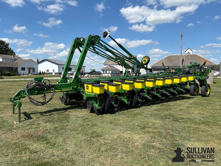 2013-john-deere-1770nt-image-1