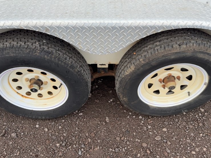 #3005-•-14'-enclosed-bumper-pull-trailer-image-11